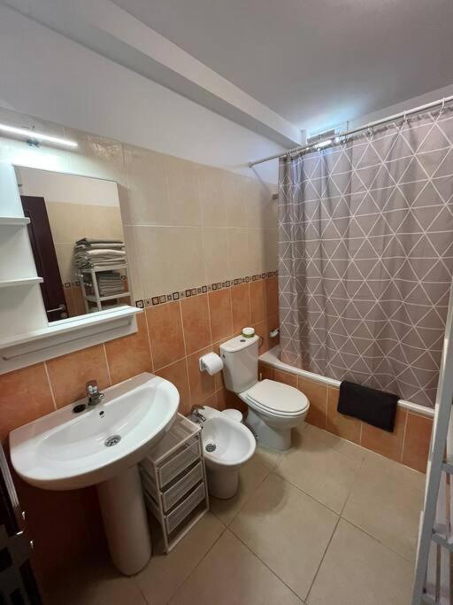 Piso Familiar 2 Dorm. Cocina Apartment Los Realejos Ngoại thất bức ảnh